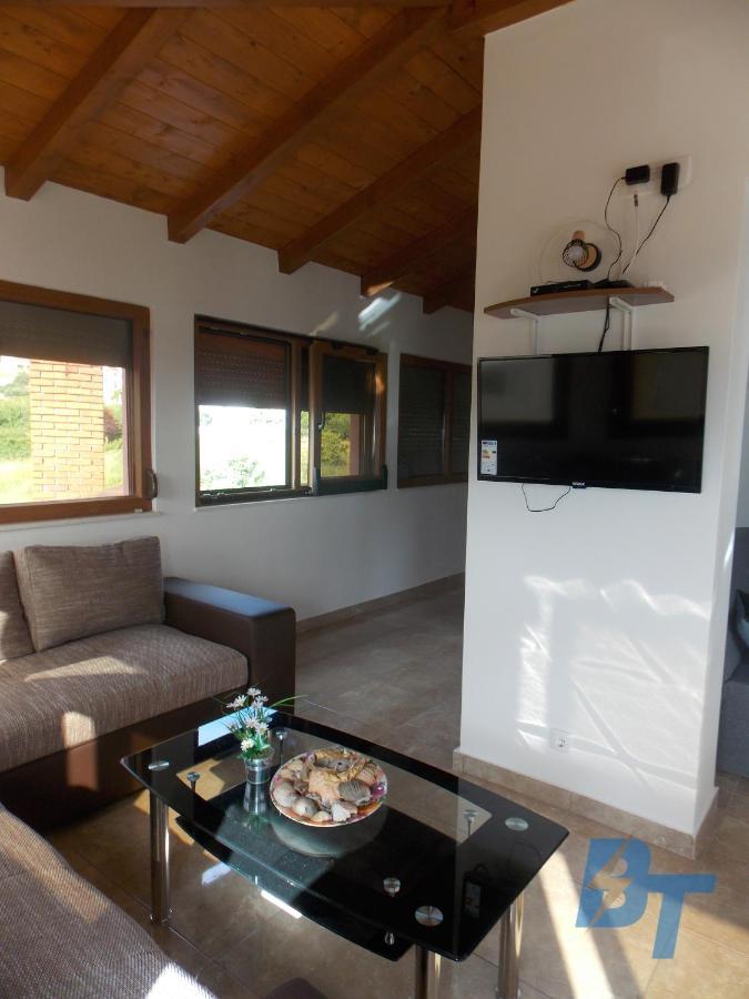 Villa Nives Holiday Apartment Rentals ポドストラナ エクステリア 写真