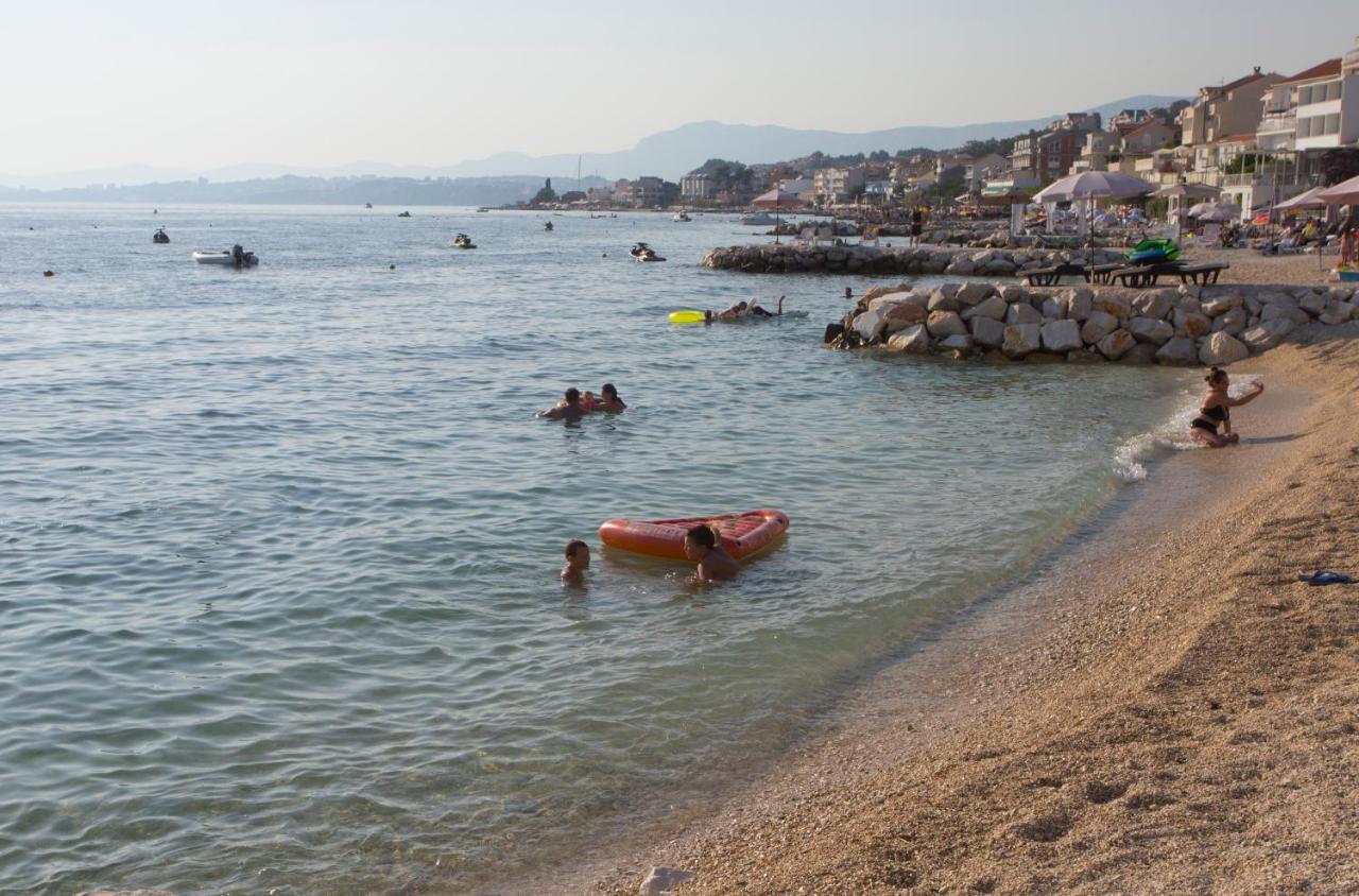 Villa Nives Holiday Apartment Rentals ポドストラナ エクステリア 写真